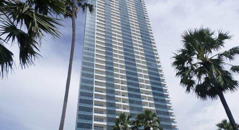 Palm Wongamat Luxury Apartment Pattaya Thailand